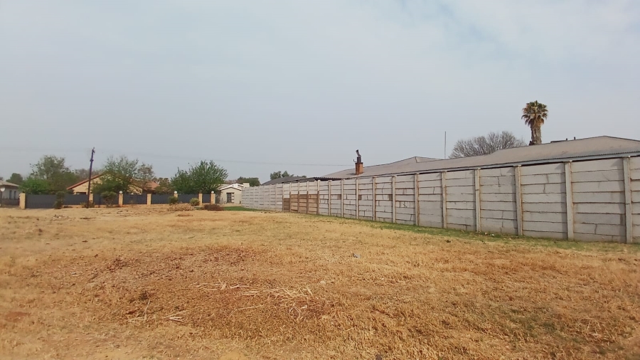 0 Bedroom Property for Sale in Rothdene Gauteng