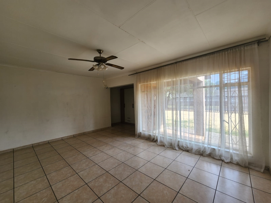 3 Bedroom Property for Sale in Golf Park Gauteng