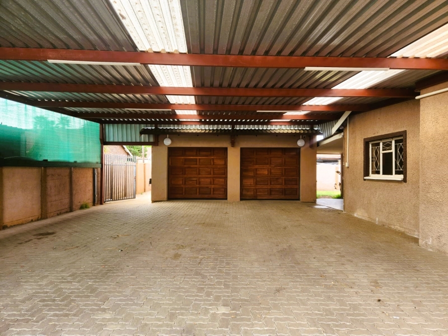 3 Bedroom Property for Sale in Golf Park Gauteng