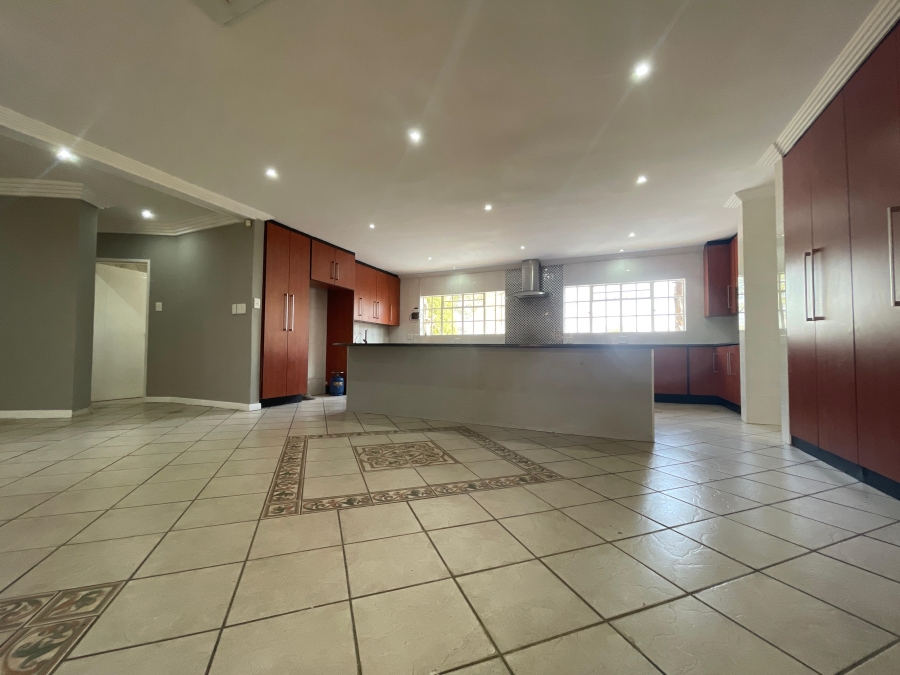 4 Bedroom Property for Sale in Three Rivers East Gauteng