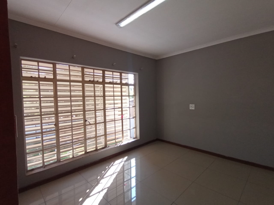 4 Bedroom Property for Sale in Three Rivers East Gauteng