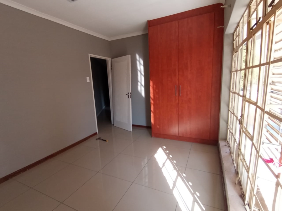 4 Bedroom Property for Sale in Three Rivers East Gauteng