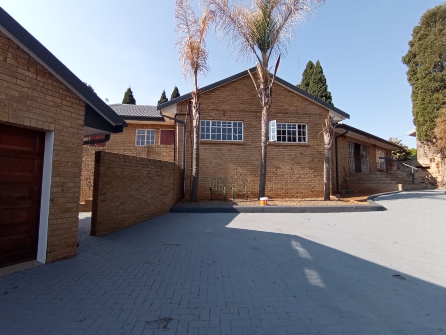 4 Bedroom Property for Sale in Three Rivers East Gauteng