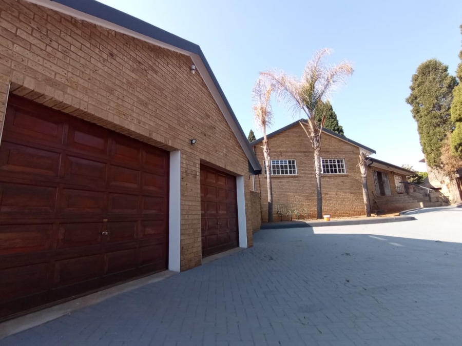 4 Bedroom Property for Sale in Three Rivers East Gauteng