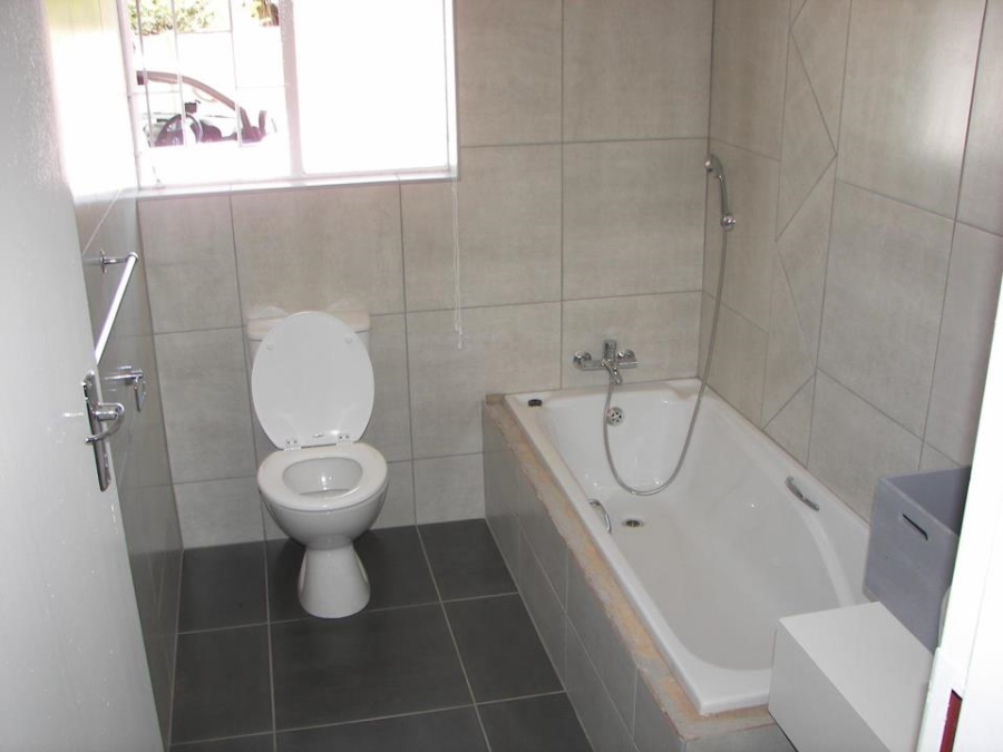 To Let 3 Bedroom Property for Rent in Birchleigh Gauteng