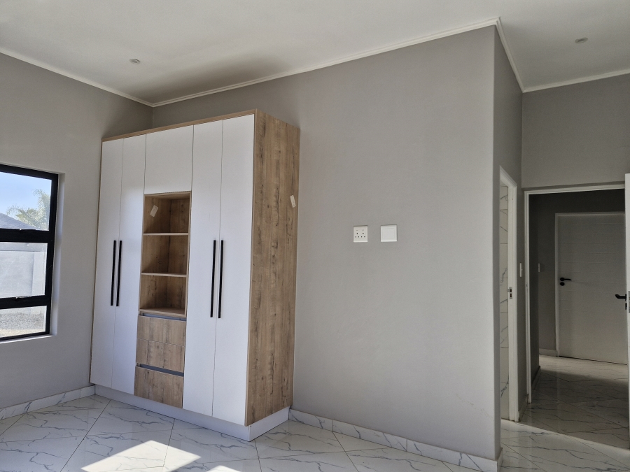 5 Bedroom Property for Sale in Savannah Country Estate Gauteng