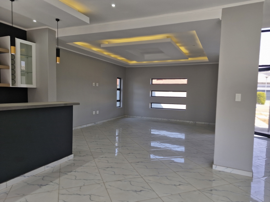 5 Bedroom Property for Sale in Savannah Country Estate Gauteng