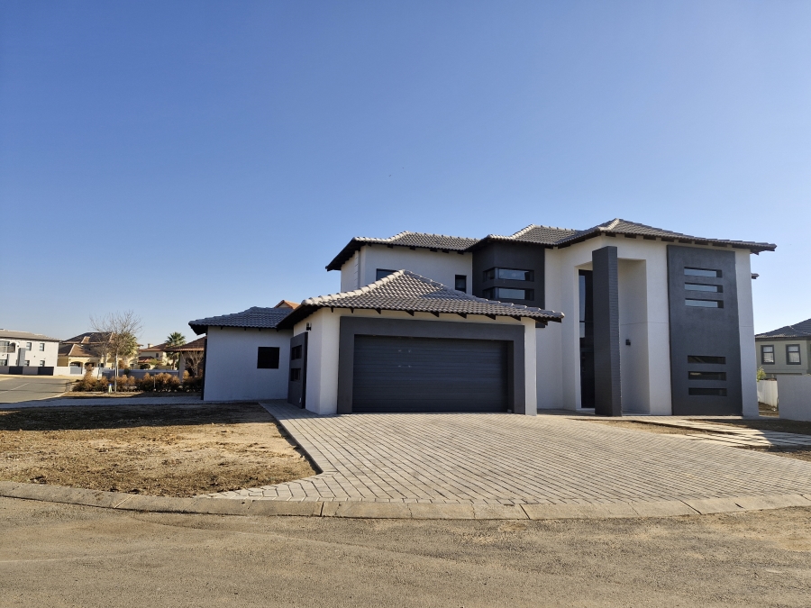 5 Bedroom Property for Sale in Savannah Country Estate Gauteng