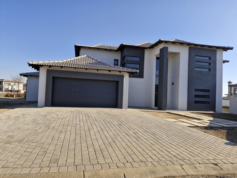 5 Bedroom Property for Sale in Savannah Country Estate Gauteng