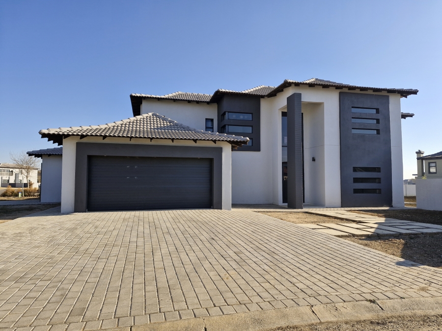 5 Bedroom Property for Sale in Savannah Country Estate Gauteng