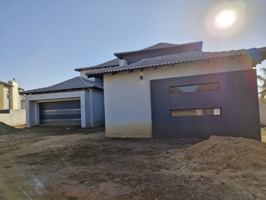 5 Bedroom Property for Sale in Savannah Country Estate Gauteng