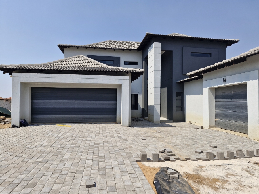 5 Bedroom Property for Sale in Savannah Country Estate Gauteng