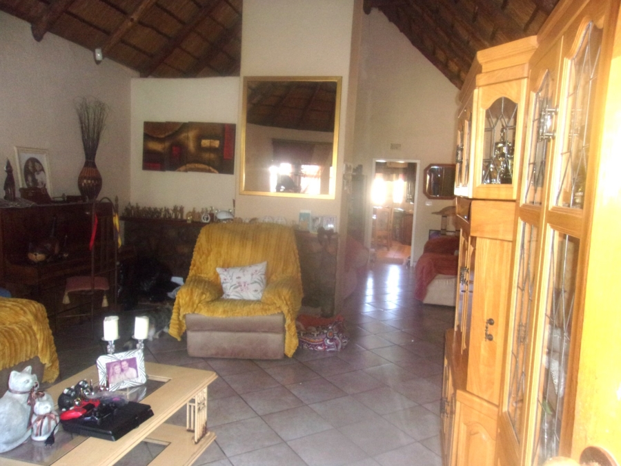 6 Bedroom Property for Sale in Dersley Gauteng