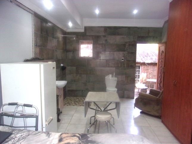 6 Bedroom Property for Sale in Dersley Gauteng