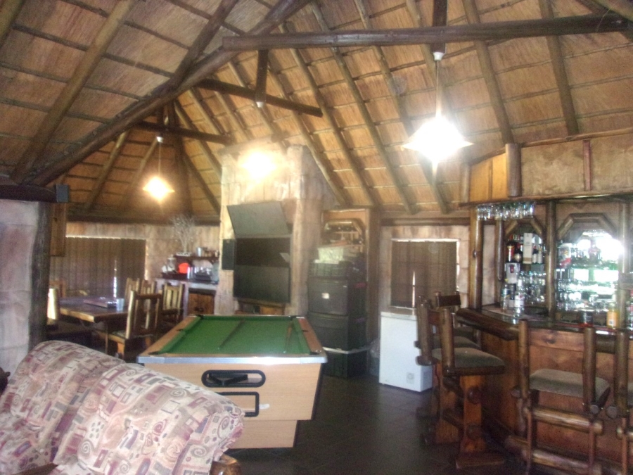 6 Bedroom Property for Sale in Dersley Gauteng