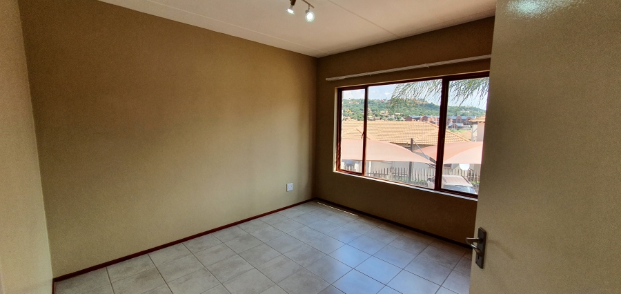 To Let 2 Bedroom Property for Rent in Glenvista Gauteng