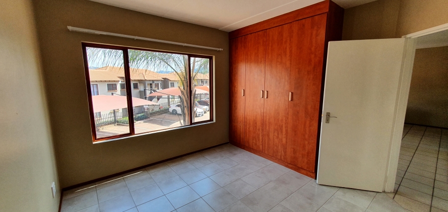 To Let 2 Bedroom Property for Rent in Glenvista Gauteng