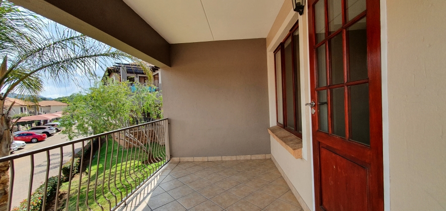 To Let 2 Bedroom Property for Rent in Glenvista Gauteng