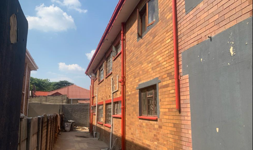 2 Bedroom Property for Sale in La Rochelle Gauteng