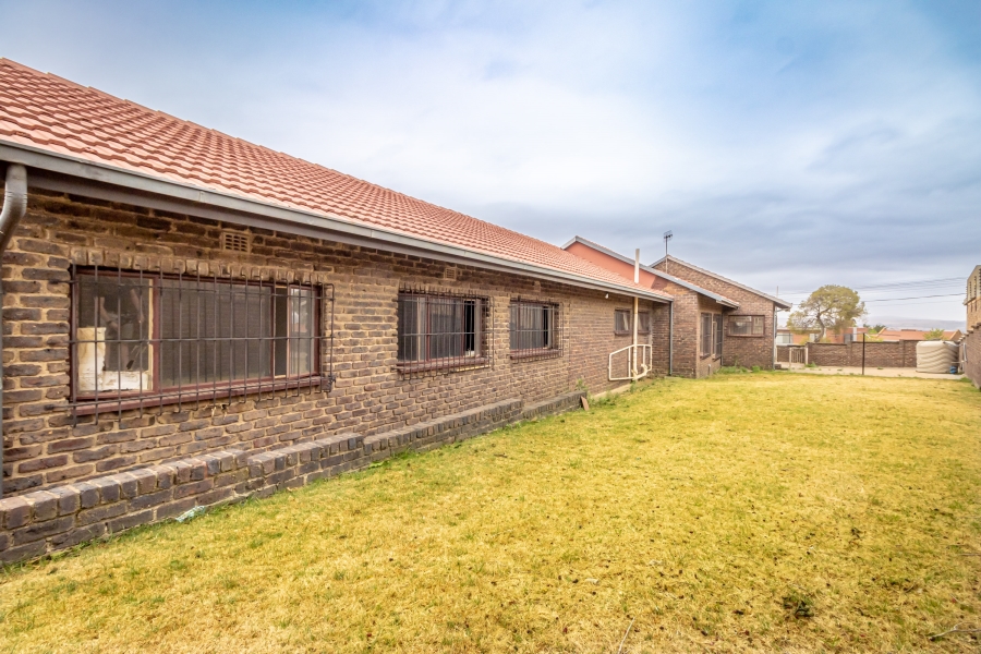 3 Bedroom Property for Sale in Overkruin Gauteng