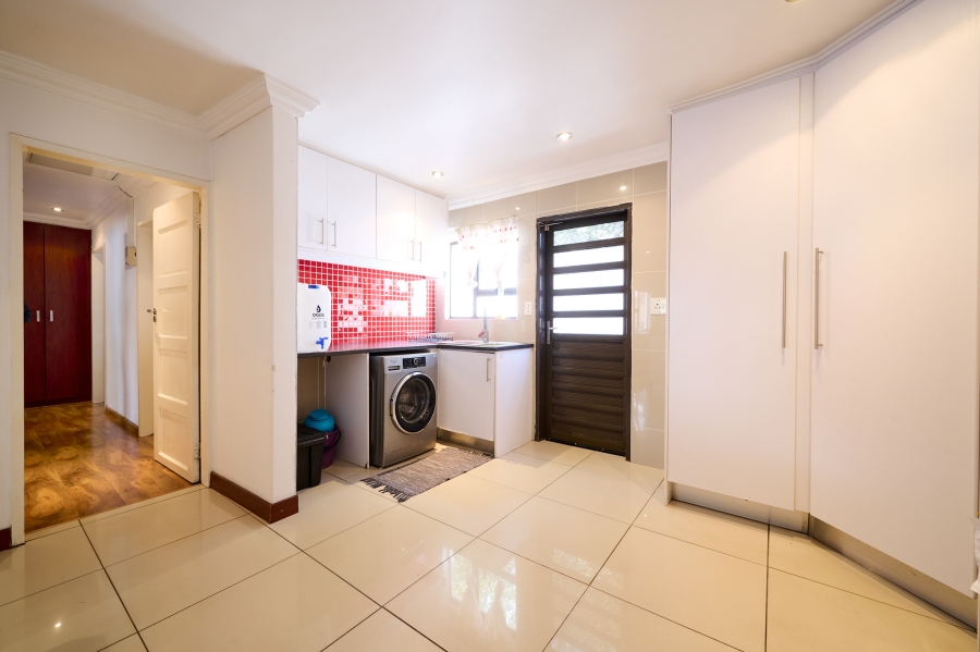 2 Bedroom Property for Sale in Noordwyk Gauteng