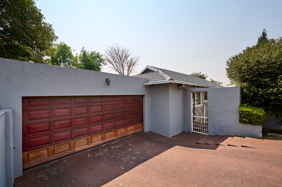 2 Bedroom Property for Sale in Noordwyk Gauteng