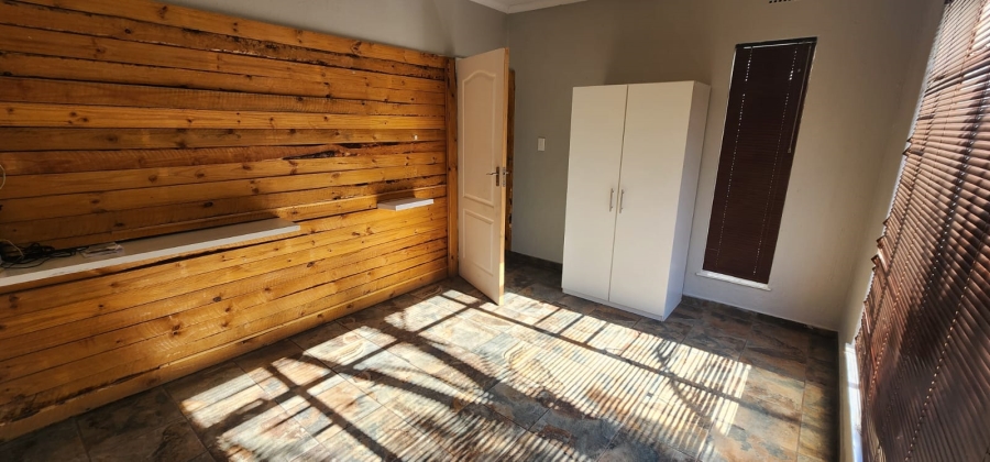 3 Bedroom Property for Sale in Kenmare Gauteng