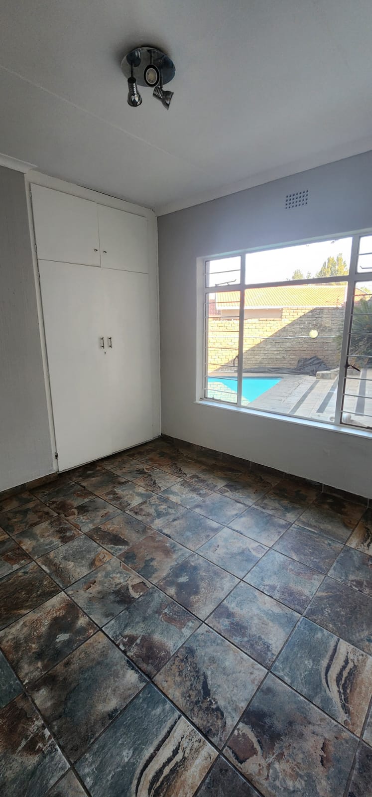 3 Bedroom Property for Sale in Kenmare Gauteng