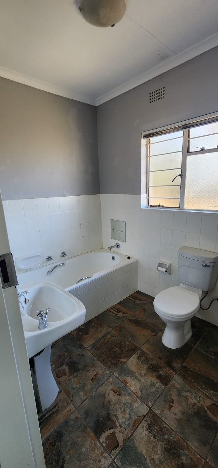 3 Bedroom Property for Sale in Kenmare Gauteng