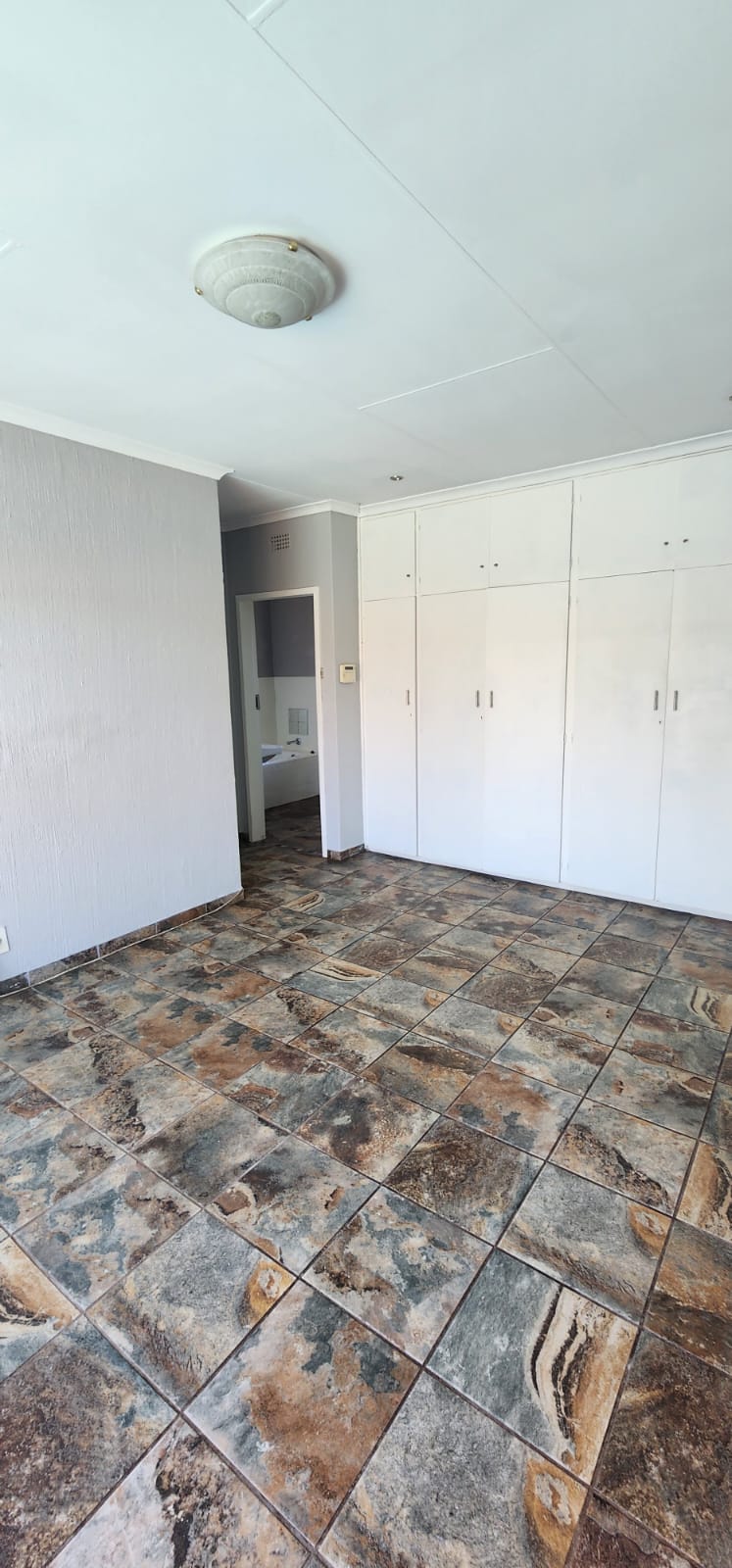 3 Bedroom Property for Sale in Kenmare Gauteng