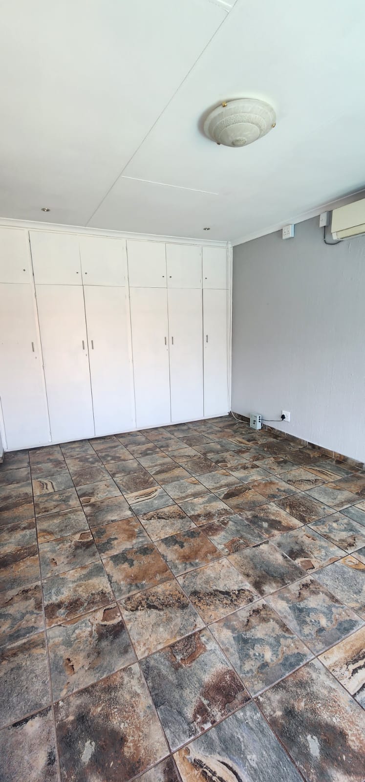 3 Bedroom Property for Sale in Kenmare Gauteng