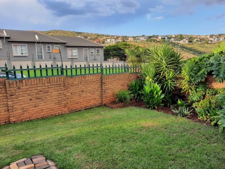 To Let 3 Bedroom Property for Rent in Rangeview Gauteng