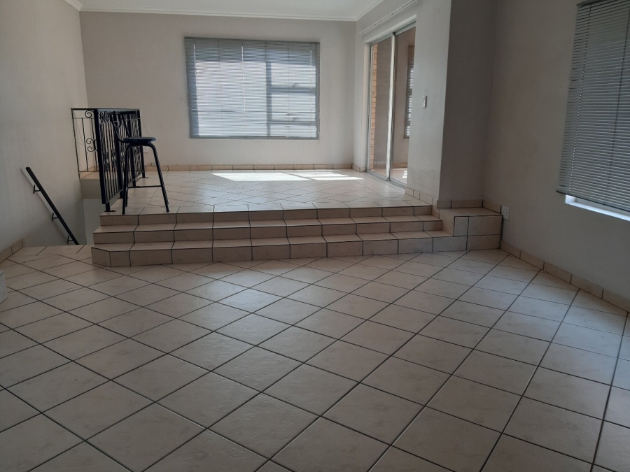 To Let 3 Bedroom Property for Rent in Noordheuwel Gauteng