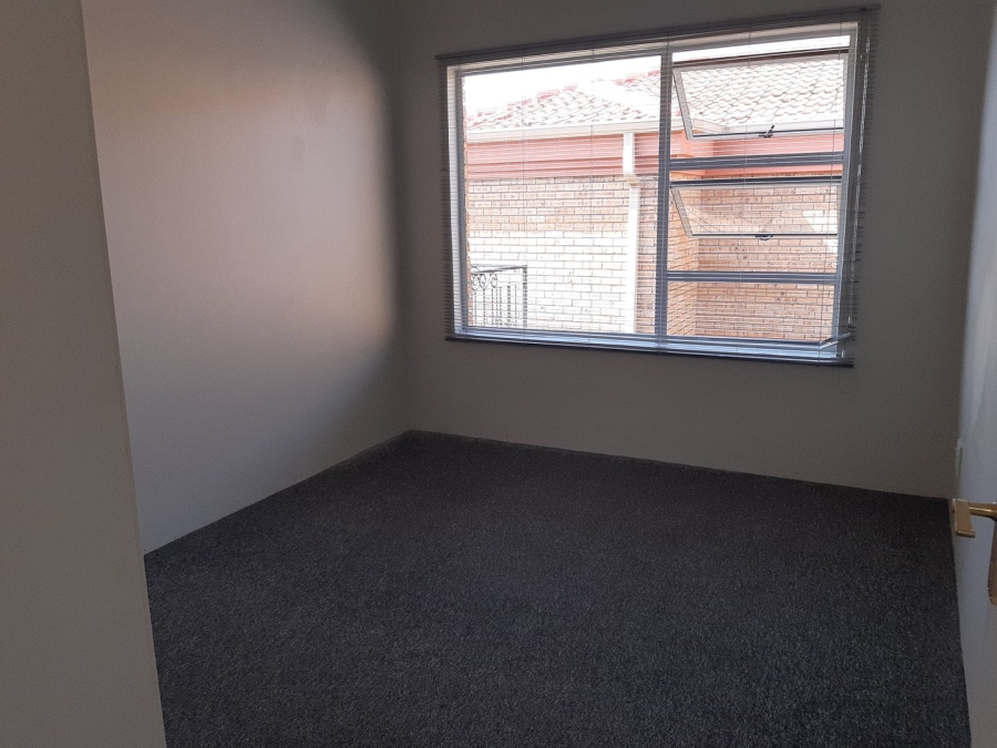 To Let 3 Bedroom Property for Rent in Noordheuwel Gauteng