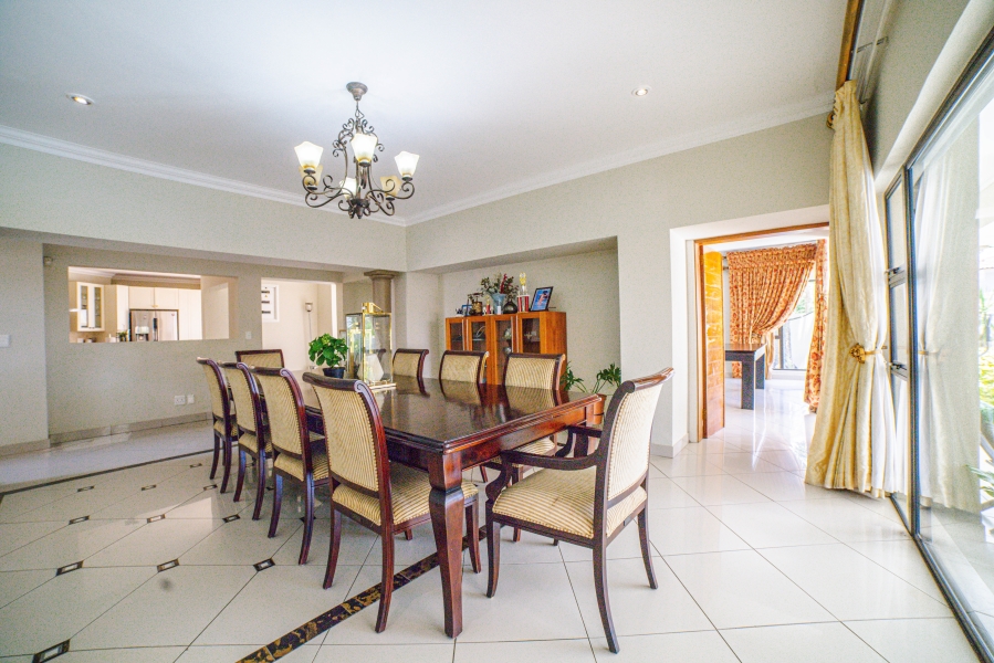 6 Bedroom Property for Sale in Broadacres Gauteng