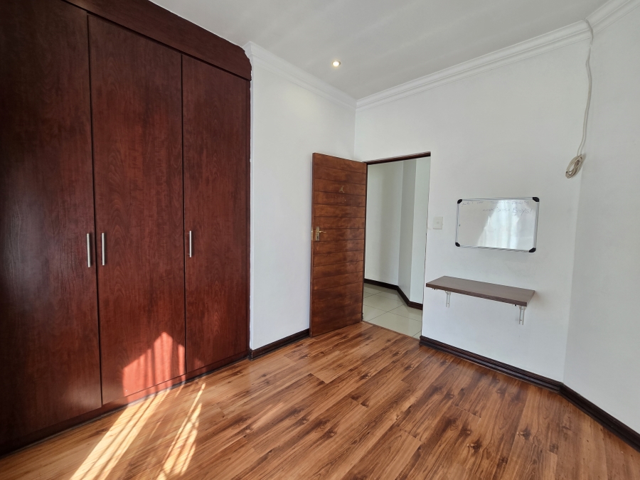 To Let 5 Bedroom Property for Rent in Thatchfield Estate Gauteng