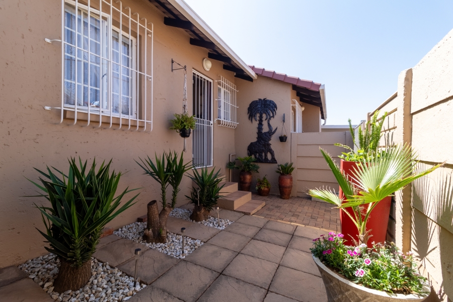 2 Bedroom Property for Sale in Meyersdal Gauteng