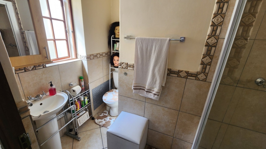 2 Bedroom Property for Sale in Montana Tuine Gauteng