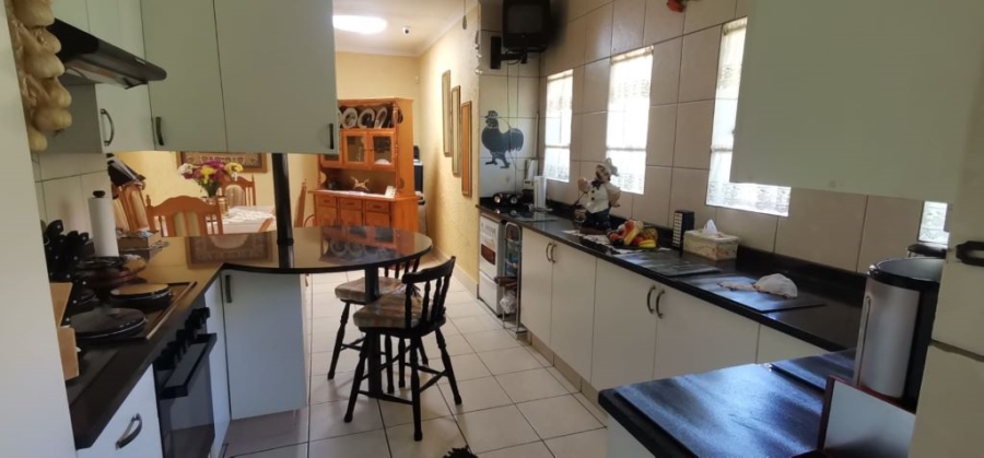 3 Bedroom Property for Sale in Brackendowns Gauteng