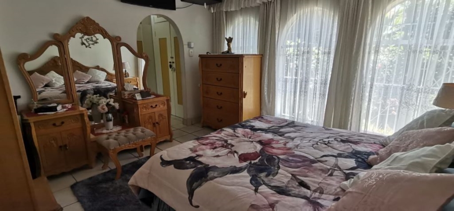 3 Bedroom Property for Sale in Brackendowns Gauteng