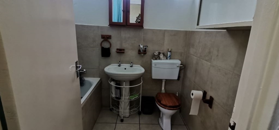 3 Bedroom Property for Sale in Brackendowns Gauteng