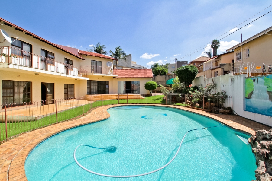 5 Bedroom Property for Sale in Bruma Gauteng