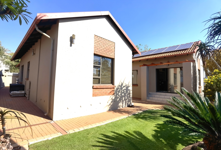 3 Bedroom Property for Sale in Copperleaf Estate Gauteng