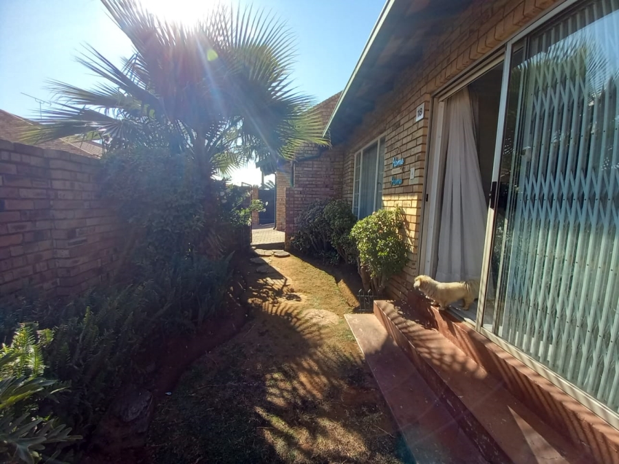 3 Bedroom Property for Sale in Glen Marais Gauteng