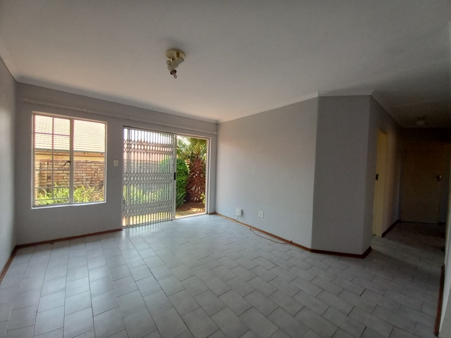 3 Bedroom Property for Sale in Glen Marais Gauteng