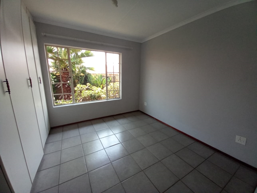 3 Bedroom Property for Sale in Glen Marais Gauteng