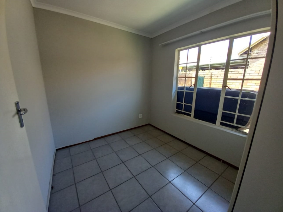 3 Bedroom Property for Sale in Glen Marais Gauteng