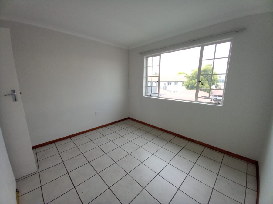 2 Bedroom Property for Sale in Glen Marais Gauteng