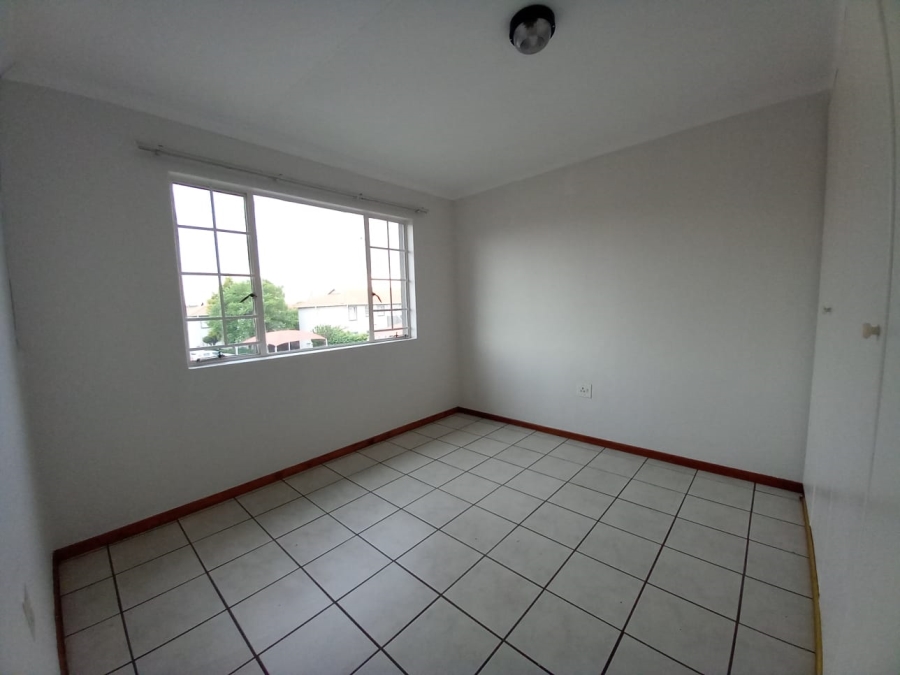 2 Bedroom Property for Sale in Glen Marais Gauteng