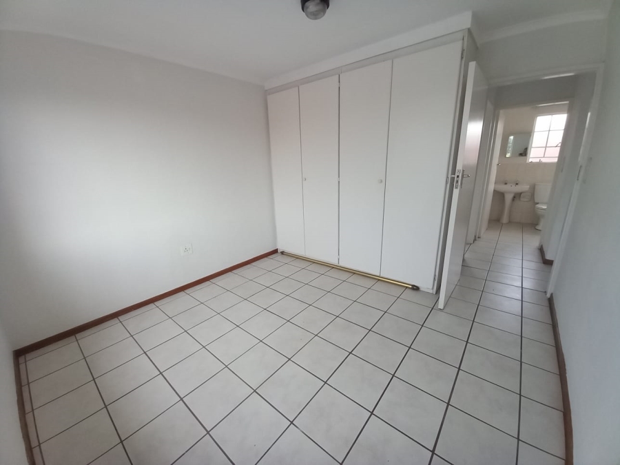 2 Bedroom Property for Sale in Glen Marais Gauteng